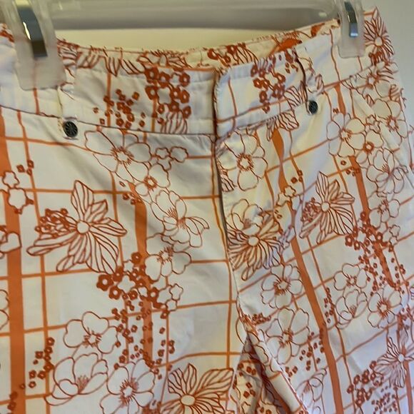EXCELLENT CONDITION WOMEN’S SIZE 2 ATHLETA 11-1/2” COTTON STRETCH FLORAL SHORTS - Picture 3 of 6